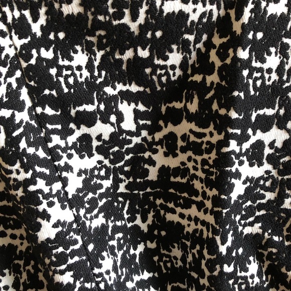 H&M Sheath dress scoop neck keyhole back sleeveles Cut Out C - Picture 2 of 9